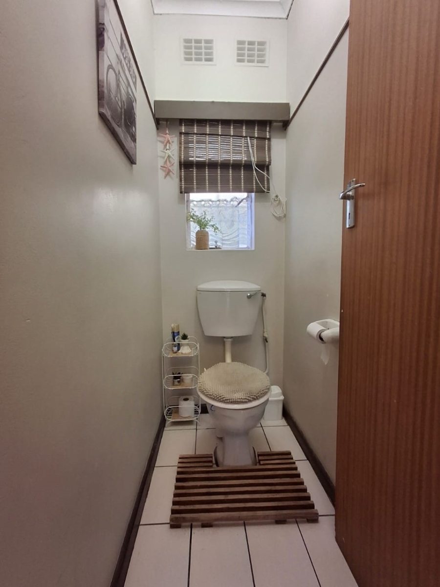 3 Bedroom Property for Sale in Summerpride Eastern Cape